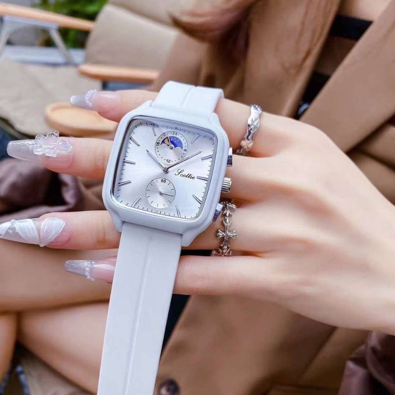 Reloj Scottie Fase Lunar - Elegancia Celestial con Precisión Superior
